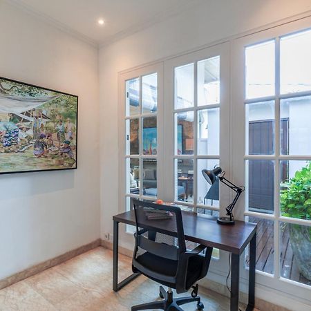 Mosan House - Unique Art-Filled Gem In Perfect Location A Short Walk From The Beach Or Seminyak Square Including Ac Office For Remote Working Eksteriør bilde